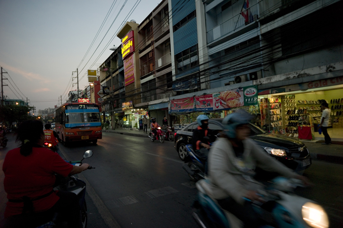 LEICA M9-P + Leica Elmarit 21mm F2.8 Phra Khanong , Bangkok , Thailand – 2014/12/23